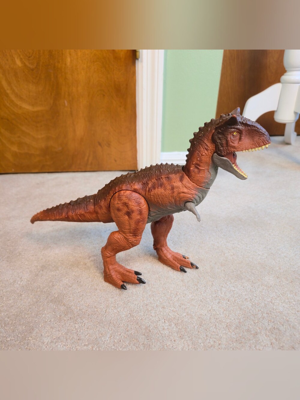 Jurassic World Super Colossal Carnotaurus Toro TESTED